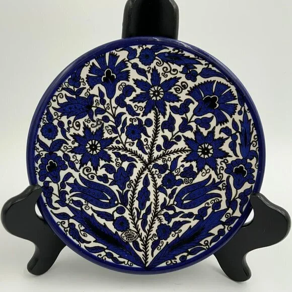 Handmade J. Tamimi Jerusalem Blue and White Floral Plate Wall Hanging 6 1/2" - Picture 4 of 6